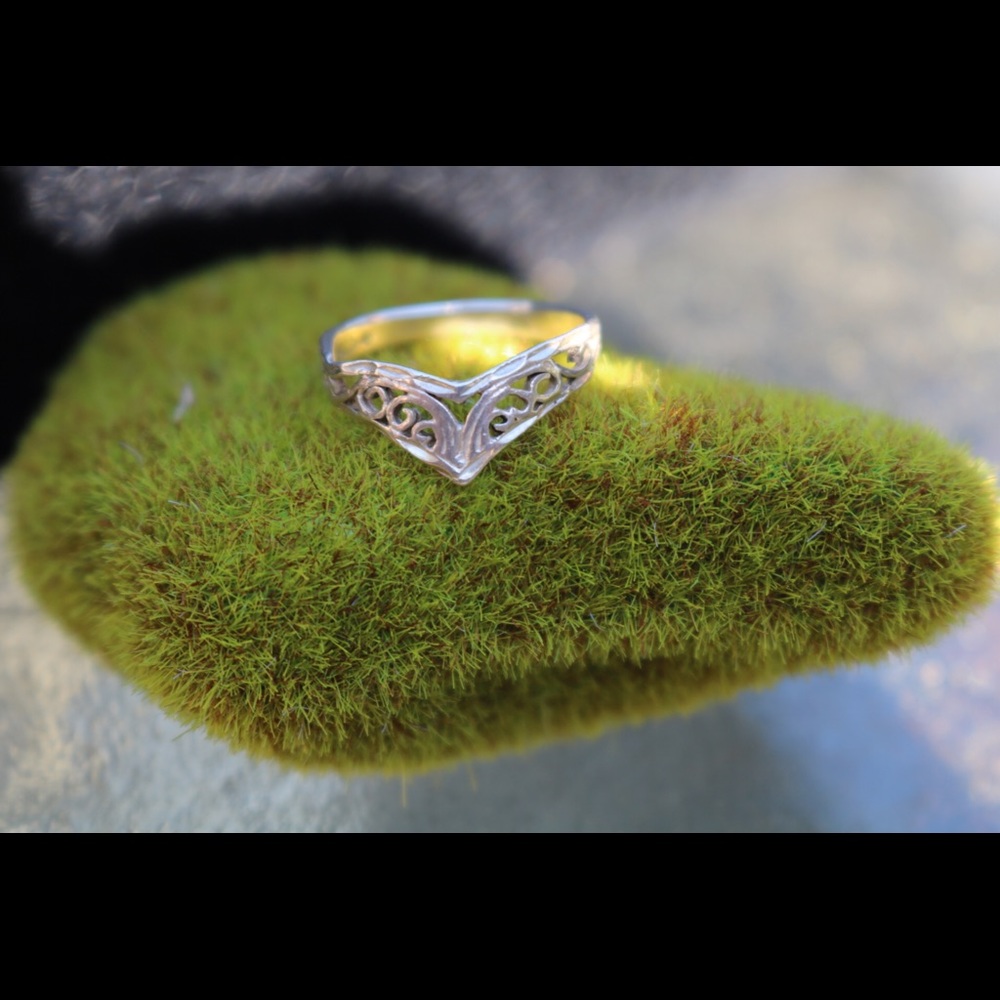 Celtic Wave Sterling Silver Ring